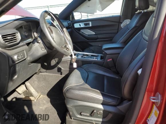 ✅ 2020 Ford Explorer ST • VIN: 1FM5K8GC6LGA57678 • Lot: 84897835. Wystawiony na Copart z przebiegiem 107 068 mil. Bezpłatny archiwum sprzedaży aukcyjnych z USA i szczegółowy raport historii pojazdu na DreamBid. Zdjęcie 7.