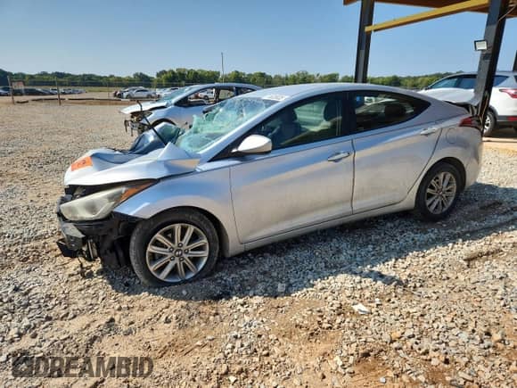 2014 Hyundai Elantra SE с VIN 5NPDH4AE4EH458467, выставлен на аукционе Copart как лот 71525925 с пробегом Не указан миль и Списание • Salvage title. История ставок и продаж доступна на DreamBid. Изображение 1.