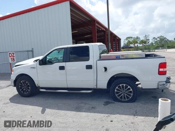✅ 2008 Ford F-150 XL • VIN: 1FTRW12W58FA95726 • Лот: 41941096. Опубликован ранее на IAAI с пробегом 264 624 миль. Бесплатный доступ к архиву аукционных продаж из США и подробный отчёт об истории автомобиля на DreamBid. Изображение 14.