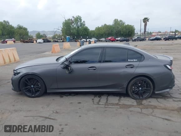 ✅ 2022 BMW 3 Series 330i • VIN: 3MW5R1J05N8C22351 • Lot: 42032912. Wystawiony na IAAI z przebiegiem 66 659 mil. Bezpłatny archiwum sprzedaży aukcyjnych z USA i szczegółowy raport historii pojazdu na DreamBid. Zdjęcie 14.