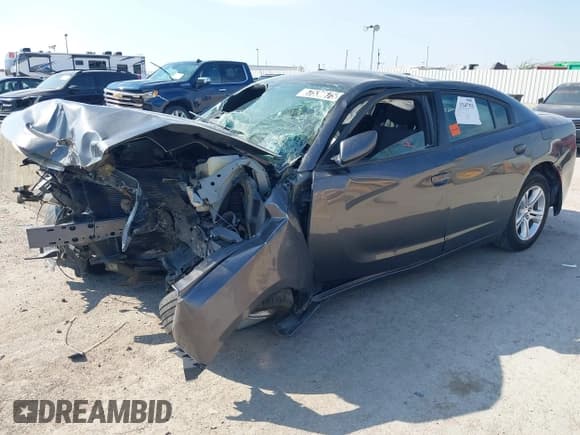 ✅ 2022 Dodge Charger SXT • VIN: 2C3CDXBG2NH161199 • Lot: 43334753. Wystawiony na IAAI z przebiegiem Nie podano. Bezpłatny archiwum sprzedaży aukcyjnych z USA i szczegółowy raport historii pojazdu na DreamBid. Zdjęcie 2.