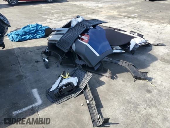 ✅ 2020 Hyundai Santa Fe SEL • VIN: 5NMS33AA0LH225564 • Lot: 42930234. Wystawiony na Copart z przebiegiem 33 610 mil. Bezpłatny archiwum sprzedaży aukcyjnych z USA i szczegółowy raport historii pojazdu na DreamBid. Zdjęcie 13.