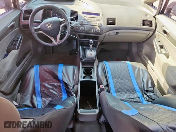 ✅ 2011 Honda Civic DX-VP • VIN: 2HGFA1F37BH549516 • Lot: 80484065. Wystawiony na Copart z przebiegiem 221 954 mil. Bezpłatny archiwum sprzedaży aukcyjnych z USA i szczegółowy raport historii pojazdu na DreamBid. Zdjęcie 8.