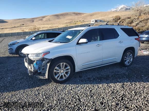 2019 Chevrolet Traverse RS z VIN 1GNEVJKW6KJ106987, wystawiony jako Copart lot #86512975 z przebiegiem 108 636 mil mil oraz Szkoda całkowita • Salvage title. Historia ofert i sprzedaży dostępna na DreamBid. Obrazek 1.