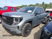 ✅ 2025 GMC Sierra 1500 Elevation • VIN: 1GTRUJEK4SZ135850 • Лот: 43287545. Опубликован ранее на IAAI с пробегом 777 миль. Бесплатный доступ к архиву аукционных продаж из США и подробный отчёт об истории автомобиля на DreamBid. Изображение 2.