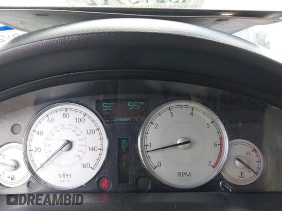 ✅ 2006 Chrysler 300 C • VIN: 2C3LA63HX6H291775 • Лот: 43275912. Опубликован ранее на IAAI с пробегом 216 654 миль. Бесплатный доступ к архиву аукционных продаж из США и подробный отчёт об истории автомобиля на DreamBid. Изображение 7.