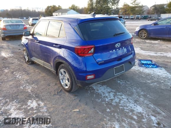 ✅ 2020 Hyundai Venue SE • VIN: KMHRB8A30LU015163 • Lot: 41293346. Listed on IAAI with 68,829 mi. Free auction sales archive from the USA and detailed vehicle history report at DreamBid. Image 3.