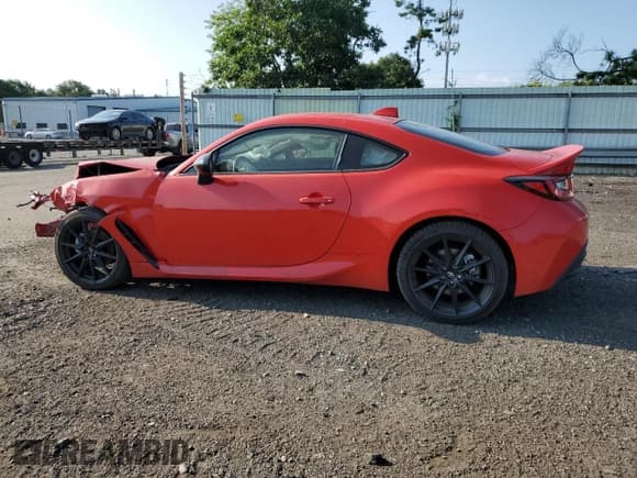 ✅ 2023 Toyota 86 Premium • VIN: JF1ZNBE12P9756883 • Lot: 61325803. Listed on Copart with 5,797 mi. Free auction sales archive from the USA and detailed vehicle history report at DreamBid. Image 2.