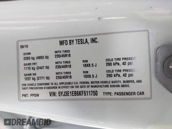 ✅ 2019 Tesla Model 3 Long Range • VIN: 5YJ3E1EB6KF511750 • Lot: 43627568. Wystawiony na IAAI z przebiegiem 53 488 mil. Bezpłatny archiwum sprzedaży aukcyjnych z USA i szczegółowy raport historii pojazdu na DreamBid. Zdjęcie 9.