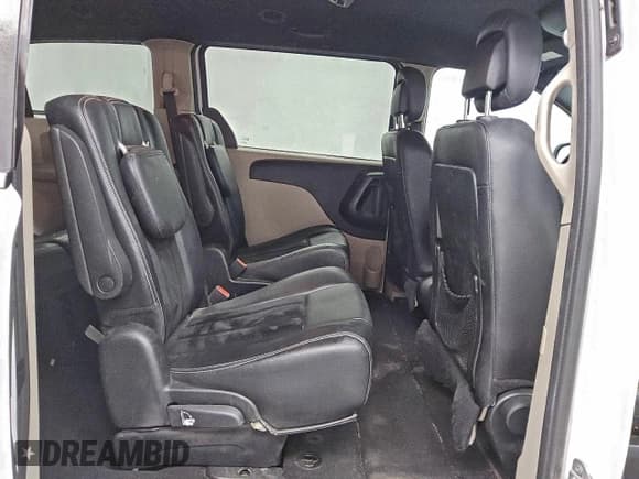 ✅ 2017 Dodge Grand Caravan SXT • VIN: 2C4RDGCGXHR685820 • Lot: 90422295. Wystawiony na Copart z przebiegiem 149 892 mil. Bezpłatny archiwum sprzedaży aukcyjnych z USA i szczegółowy raport historii pojazdu na DreamBid. Zdjęcie 11.