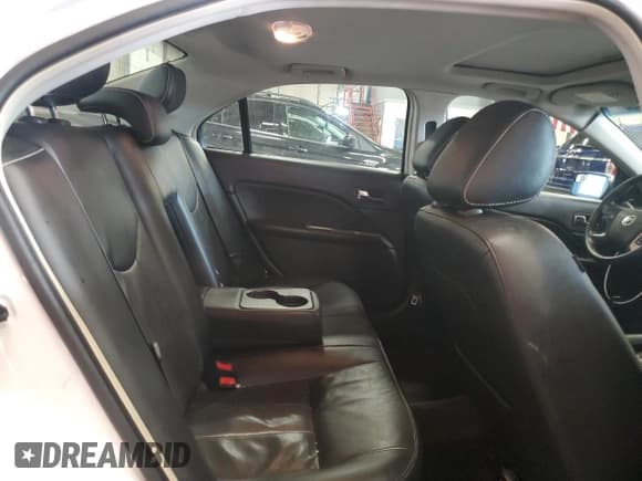✅ 2011 Mercury Milan Premier • VIN: 3MEHM0JA5BR600478 • Lot: 80329985. Listed on Copart with 211,211 mi. Free auction sales archive from the USA and detailed vehicle history report at DreamBid. Image 10.