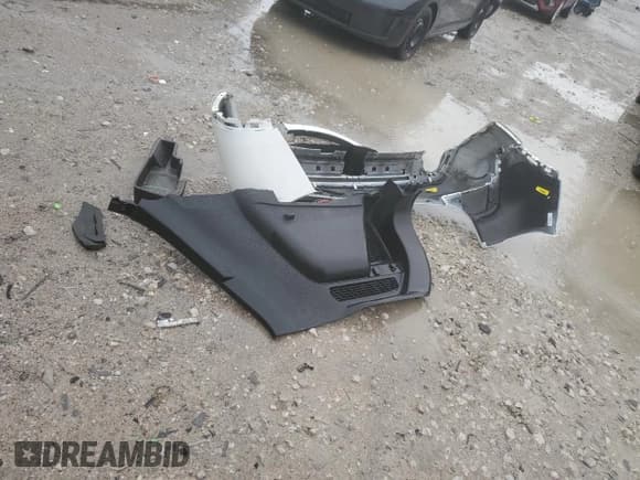 ✅ 2024 Ford Escape ST-Line Select • VIN: 1FMCU9NA9RUB44168 • Лот: 71858425. Опубликован ранее на Copart с пробегом 21 391 миль. Бесплатный доступ к архиву аукционных продаж из США и подробный отчёт об истории автомобиля на DreamBid. Изображение 13.