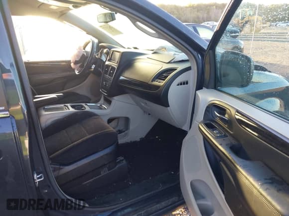 ✅ 2013 Dodge Grand Caravan Crew • VIN: 2C4RDGDGXDR781021 • Lot: 43489977. Wystawiony na IAAI z przebiegiem 116 534 mil. Bezpłatny archiwum sprzedaży aukcyjnych z USA i szczegółowy raport historii pojazdu na DreamBid. Zdjęcie 5.