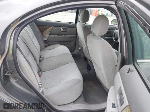 ✅ 2002 Mercury Sable GS • VIN: 1MEFM50U02G614697 • Lot: 42087379. Listed on IAAI with 90,209 mi. Free auction sales archive from the USA and detailed vehicle history report at DreamBid. Image 8.