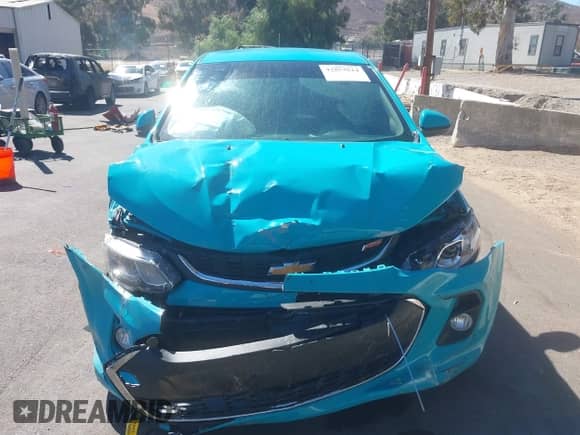 2020 Chevrolet Sonic LT z VIN 1G1JD6SB9L4101926, wystawiony jako IAAI lot #42853614 z przebiegiem 71 732 mil mil oraz . Historia ofert i sprzedaży dostępna na DreamBid. Obrazek 12.