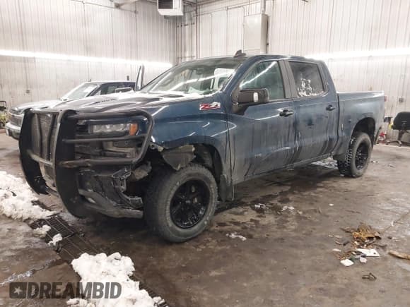 ✅ 2021 Chevrolet Silverado 1500 LT Trail Boss • VIN: 3GCPYFEL5MG299421 • Lot: 41490800. Wystawiony na IAAI z przebiegiem 97 118 mil. Bezpłatny archiwum sprzedaży aukcyjnych z USA i szczegółowy raport historii pojazdu na DreamBid. Zdjęcie 2.