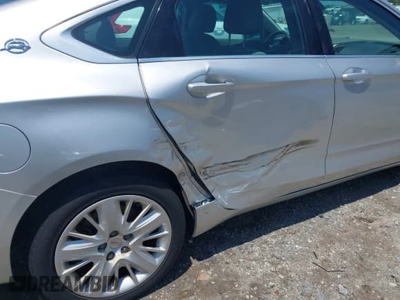 ✅ 2016 Chevrolet Impala LS • VIN: 2G11X5SA9G9191039 • Lot: 42614381. Listed on IAAI with 152,216 mi. Free auction sales archive from the USA and detailed vehicle history report at DreamBid. Image 6.