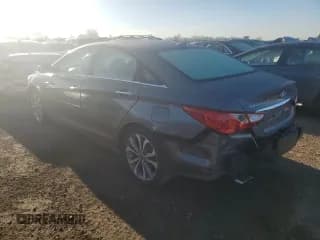 ✅ 2013 Hyundai Sonata SE • VIN: 5NPEC4AB6DH752847 • Lot: 73547984. Listed on Copart with 119,488 mi. Free auction sales archive from the USA and detailed vehicle history report at DreamBid. Image 2.