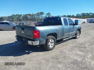 ✅ 2013 Chevrolet Silverado 1500 LT • VIN: 1GCRCSE01DZ322800 • Lot: 43592929. Wystawiony na IAAI z przebiegiem 174 545 mil. Bezpłatny archiwum sprzedaży aukcyjnych z USA i szczegółowy raport historii pojazdu na DreamBid. Zdjęcie 4.
