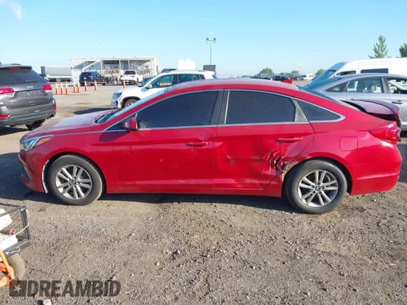 ✅ 2017 Hyundai Sonata SE • VIN: 5NPE24AF5HH596070 • Lot: 43070584. Listed on IAAI with 140,518 mi. Free auction sales archive from the USA and detailed vehicle history report at DreamBid. Image 14.