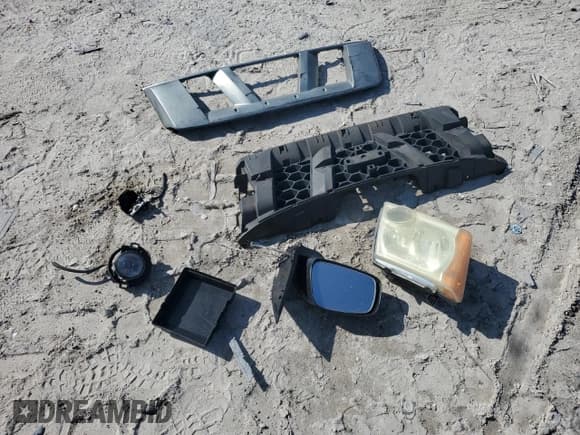 ✅ 2007 Nissan Xterra SE • VIN: 5N1AN08U37C508822 • Лот: 61056305. Опубликован ранее на Copart с пробегом Не указан. Бесплатный доступ к архиву аукционных продаж из США и подробный отчёт об истории автомобиля на DreamBid. Изображение 13.