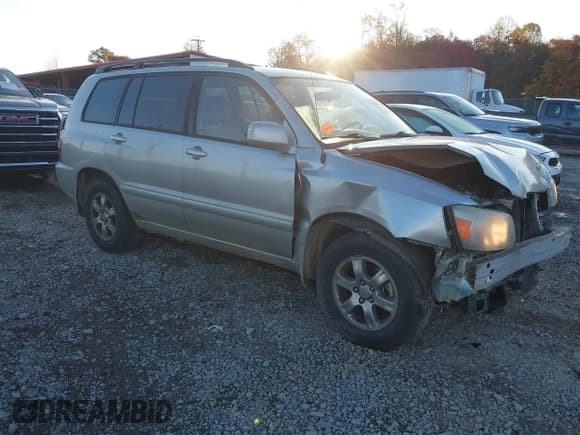 ✅ 2006 Toyota Highlander w/3rd Row • VIN: JTEDP21A660111706 • Лот: 43485322. Опубликован ранее на IAAI с пробегом 242 669 миль. Бесплатный доступ к архиву аукционных продаж из США и подробный отчёт об истории автомобиля на DreamBid. Изображение 1.