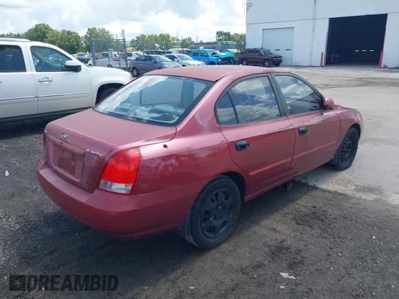✅ 2002 Hyundai Elantra GLS • VIN: KMHDN45D22U338304 • Lot: 42479874. Wystawiony na IAAI z przebiegiem 174 441 mil. Bezpłatny archiwum sprzedaży aukcyjnych z USA i szczegółowy raport historii pojazdu na DreamBid. Zdjęcie 4.