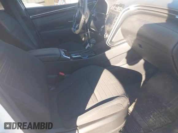 2022 Hyundai Santa Cruz SEL с VIN 5NTJBDAE0NH031390, выставлен на аукционе IAAI как лот 41352458 с пробегом 72 496 миль миль и . История ставок и продаж доступна на DreamBid. Изображение 5.