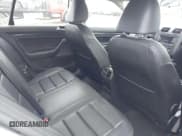 ✅ 2010 Volkswagen Jetta Wolfsburg Edition • VIN: 3VWRA7AJ8AM098775 • Лот: 43790479. Опубликован ранее на IAAI с пробегом 82 966 миль. Бесплатный доступ к архиву аукционных продаж из США и подробный отчёт об истории автомобиля на DreamBid. Изображение 8.