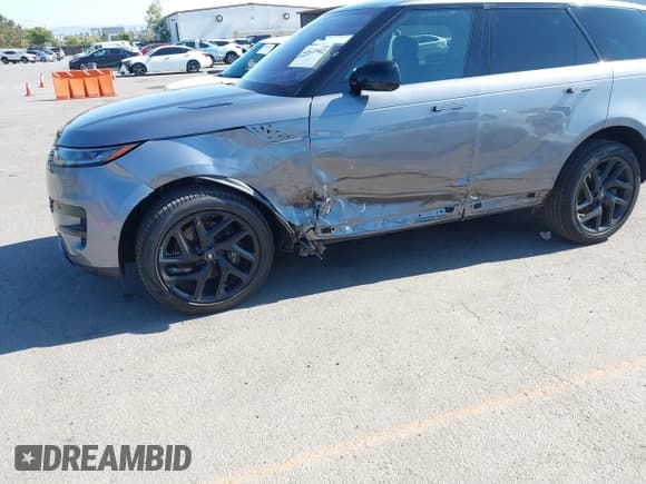 ✅ 2023 Land Rover Range Rover Sport SE • VIN: SAL1P9EU2PA109346 • Lot: 42637902. Wystawiony na IAAI z przebiegiem 42 997 mil. Bezpłatny archiwum sprzedaży aukcyjnych z USA i szczegółowy raport historii pojazdu na DreamBid. Zdjęcie 6.