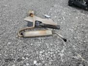 ✅ 2007 Saturn VUE V6 • VIN: 5GZCZ53477S868458 • Lot: 65187905. Wystawiony na Copart z przebiegiem 207 567 mil. Bezpłatny archiwum sprzedaży aukcyjnych z USA i szczegółowy raport historii pojazdu na DreamBid. Zdjęcie 13.