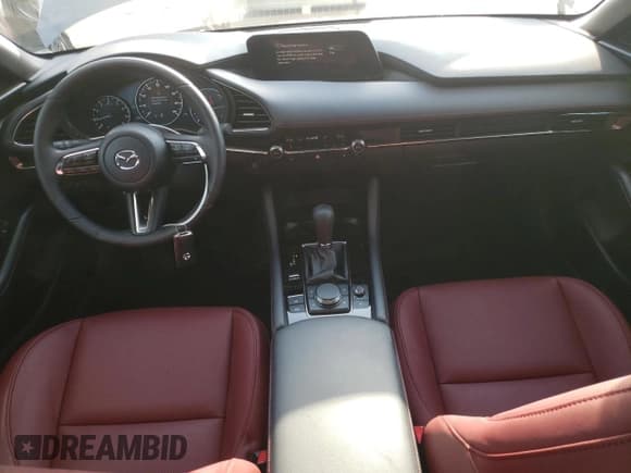 ✅ 2025 Mazda 3 S Carbon Edition • VIN: JM1BPBLM2S1786136 • Lot: 70041245. Listed on Copart with 440 mi. Free auction sales archive from the USA and detailed vehicle history report at DreamBid. Image 8.