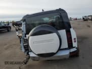 ✅ 2024 Land Rover Defender S • VIN: SALEJ7EXXR2284281 • Лот: 91698805. Опубликован ранее на Copart с пробегом 28 396 миль. Бесплатный доступ к архиву аукционных продаж из США и подробный отчёт об истории автомобиля на DreamBid. Изображение 6.