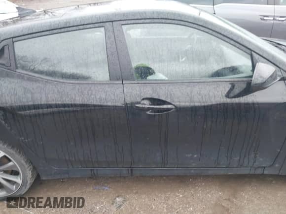 2019 Hyundai Veloster Premium z VIN KMHTG6AF0KU019038, wystawiony jako IAAI lot #41236750 z przebiegiem 83 164 mil mil oraz . Historia ofert i sprzedaży dostępna na DreamBid. Obrazek 13.