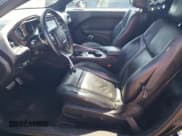 ✅ 2018 Dodge Challenger SXT Plus • VIN: 2C3CDZAG8JH270807 • Lot: 49950254. Wystawiony na Copart z przebiegiem 56 599 mil. Bezpłatny archiwum sprzedaży aukcyjnych z USA i szczegółowy raport historii pojazdu na DreamBid. Zdjęcie 7.