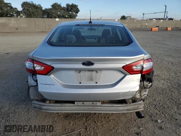 ✅ 2014 Ford Fusion S • VIN: 1FA6P0G72E5358628 • Лот: 92691725. Опубликован ранее на Copart с пробегом 210 668 миль. Бесплатный доступ к архиву аукционных продаж из США и подробный отчёт об истории автомобиля на DreamBid. Изображение 6.