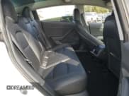 ✅ 2023 Tesla Model 3 • VIN: 5YJ3E1EA2PF429917 • Lot: 49080985. Wystawiony na Copart z przebiegiem 21 400 mil. Bezpłatny archiwum sprzedaży aukcyjnych z USA i szczegółowy raport historii pojazdu na DreamBid. Zdjęcie 10.