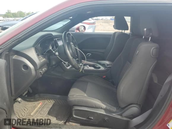 ✅ 2019 Dodge Challenger SXT • VIN: 2C3CDZAG3KH521797 • Лот: 62637465. Опубликован ранее на Copart с пробегом 65 359 миль. Бесплатный доступ к архиву аукционных продаж из США и подробный отчёт об истории автомобиля на DreamBid. Изображение 7.