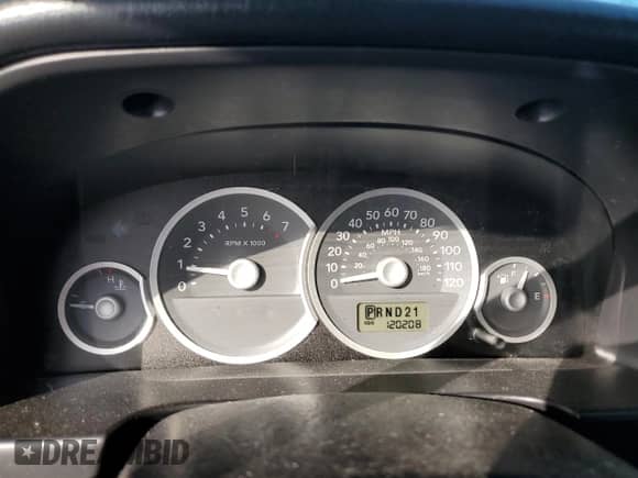 2006 Mercury Mariner Luxury z VIN 4M2CU56126KJ18508, wystawiony jako Copart lot #56960375 z przebiegiem 120 208 mil mil oraz Szkoda całkowita • Salvage title. Historia ofert i sprzedaży dostępna na DreamBid. Obrazek 9.