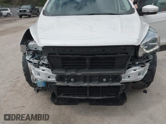 ✅ 2019 Ford Escape Titanium • VIN: 1FMCU9J99KUC21963 • Лот: 42186434. Опубликован ранее на IAAI с пробегом 60 578 миль. Бесплатный доступ к архиву аукционных продаж из США и подробный отчёт об истории автомобиля на DreamBid. Изображение 6.