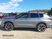 ✅ 2023 Mitsubishi Outlander SE • VIN: JA4J4UA89PZ012569 • Lot: 43594840. Wystawiony na IAAI z przebiegiem 33 549 mil. Bezpłatny archiwum sprzedaży aukcyjnych z USA i szczegółowy raport historii pojazdu na DreamBid. Zdjęcie 14.