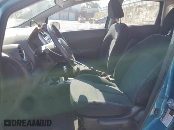 ✅ 2015 Nissan Note SV • VIN: 3N1CE2CP7FL436474 • Lot: 80712805. Wystawiony na Copart z przebiegiem 87 718 mil. Bezpłatny archiwum sprzedaży aukcyjnych z USA i szczegółowy raport historii pojazdu na DreamBid. Zdjęcie 7.