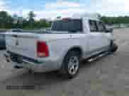 2017 Ram 1500 Laramie z VIN 1C6RR6NTXHS744604, wystawiony jako IAAI lot #42188107 z przebiegiem 234 088 mil mil oraz . Historia ofert i sprzedaży dostępna na DreamBid. Obrazek 4.