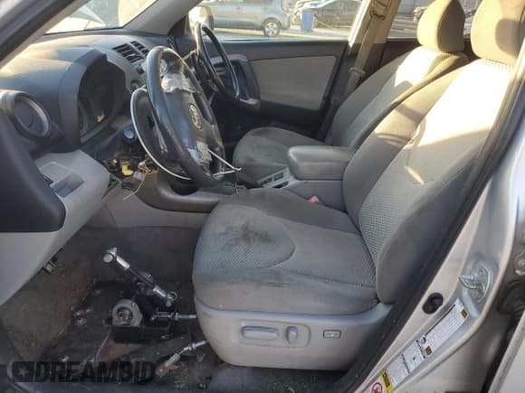 ✅ 2008 Toyota RAV4 Limited • VIN: JTMBD31V886072369 • Lot: 91444145. Wystawiony na Copart z przebiegiem 222 336 mil. Bezpłatny archiwum sprzedaży aukcyjnych z USA i szczegółowy raport historii pojazdu na DreamBid. Zdjęcie 7.