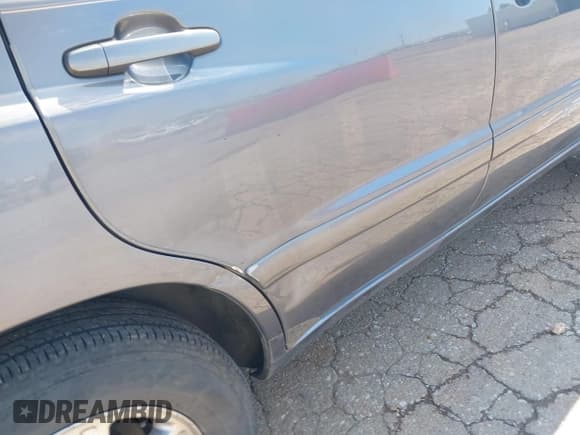 ✅ 2007 Toyota Highlander • VIN: JTEGP21A770143658 • Lot: 42053593. Wystawiony na IAAI z przebiegiem 189 980 mil. Bezpłatny archiwum sprzedaży aukcyjnych z USA i szczegółowy raport historii pojazdu na DreamBid. Zdjęcie 20.