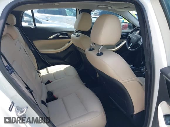 ✅ 2017 Infiniti QX30 Premium • VIN: SJKCH5CRXHA038156 • Lot: 42427593. Listed on IAAI with 62,930 mi. Free auction sales archive from the USA and detailed vehicle history report at DreamBid. Image 8.