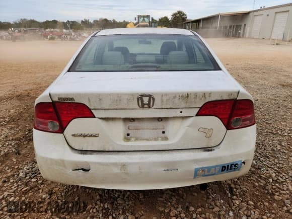 ✅ 2007 Honda Civic LX • VIN: 1HGFA16517L094464 • Lot: 89681045. Listed on Copart with 203,469 mi. Free auction sales archive from the USA and detailed vehicle history report at DreamBid. Image 6.