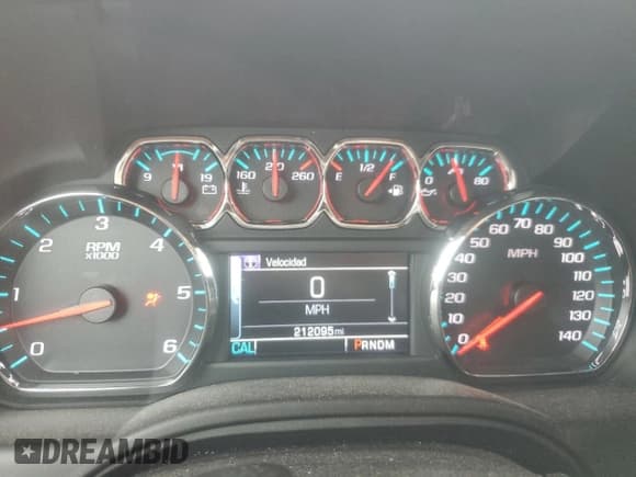 ✅ 2016 Chevrolet Suburban LT • VIN: 1GNSCHKC1GR237471 • Lot: 83938735. Listed on Copart with 212,095 mi. Free auction sales archive from the USA and detailed vehicle history report at DreamBid. Image 9.