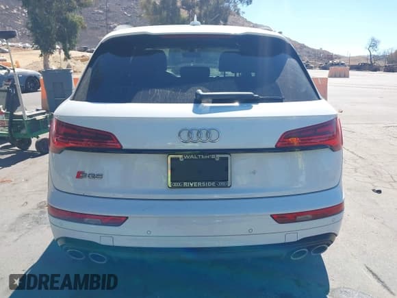 ✅ 2021 Audi SQ5 Premium Plus • VIN: WA1B4AFY9M2036452 • Lot: 43151456. Wystawiony na IAAI z przebiegiem 113 910 mil. Bezpłatny archiwum sprzedaży aukcyjnych z USA i szczegółowy raport historii pojazdu na DreamBid. Zdjęcie 16.