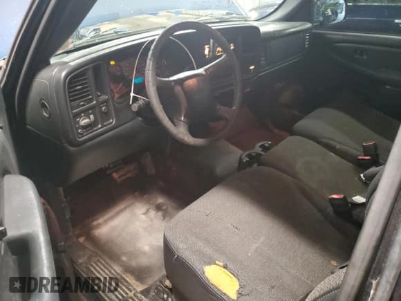 ✅ 2001 Chevrolet Silverado 1500 • VIN: 1GCEC14W91Z273310 • Лот: 72923684. Опубликован ранее на Copart с пробегом 127 662 миль. Бесплатный доступ к архиву аукционных продаж из США и подробный отчёт об истории автомобиля на DreamBid. Изображение 8.